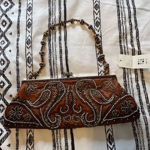 ❤️Vintage style beaded clutch!